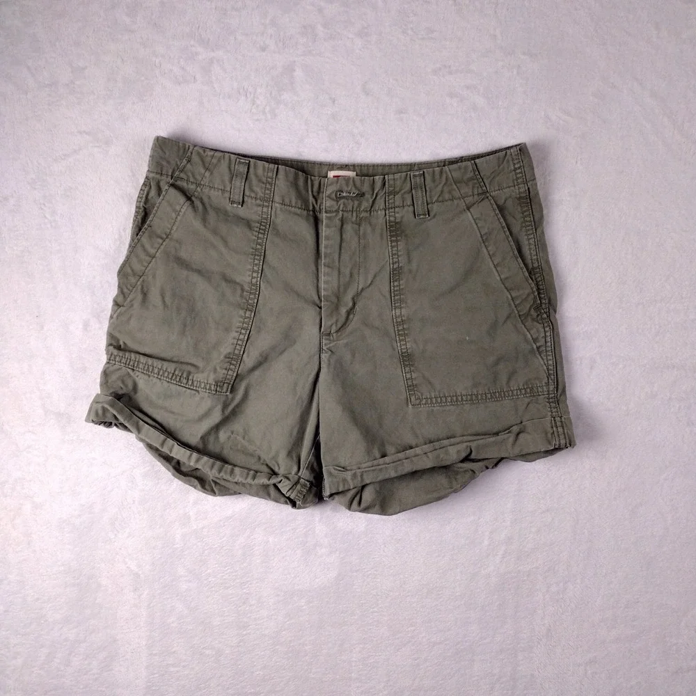 Levis Womens Olive Green Cotton Twill Utility‎ Cargo Shorts Size 28 Rolled Hem